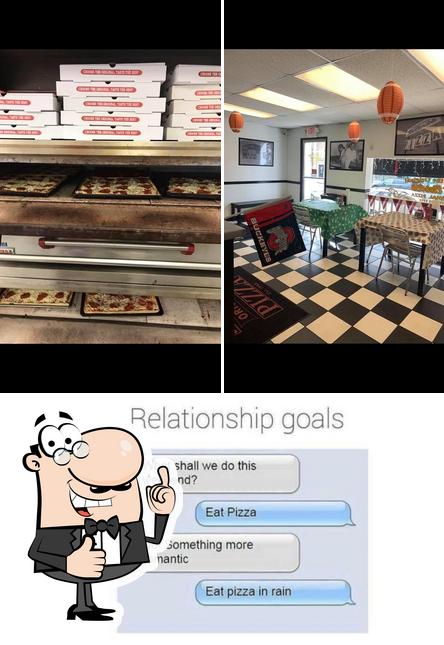Здесь можно посмотреть изображение пиццерии "DiCarlo’s Pizza - St. Clairsville"