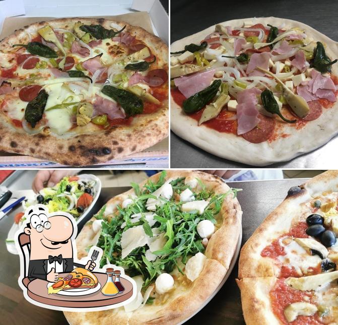 Choisissez des pizzas à Pizzeria La Capannina