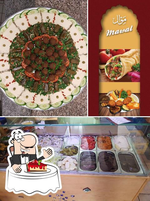 Dalya Restaurant bietet eine Auswahl von Süßspeisen