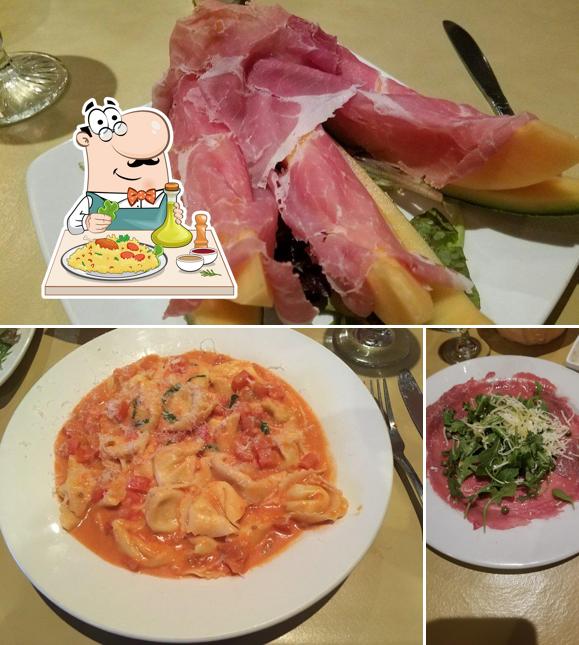 Еда в "Mario's Portofino Ristorante"