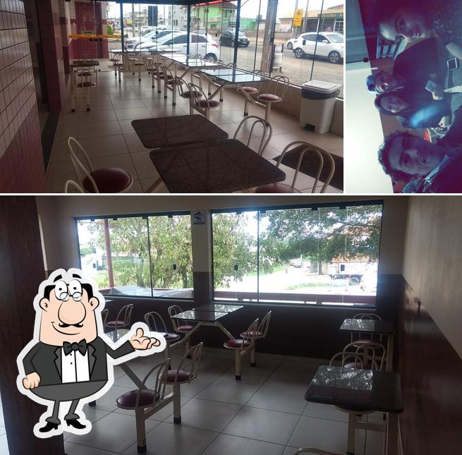 O interior do Nésio Lanches