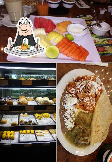 Food at La Casa de Los Abuelos - Bonampak