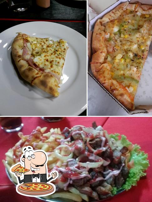 Experimente pizza no Merendão Lanches e Pizzaria