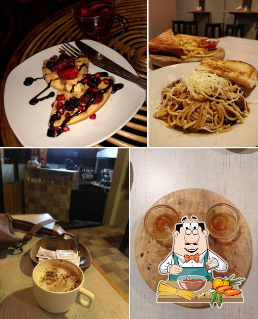 Spaghetti bolognese at Dpei Cafe