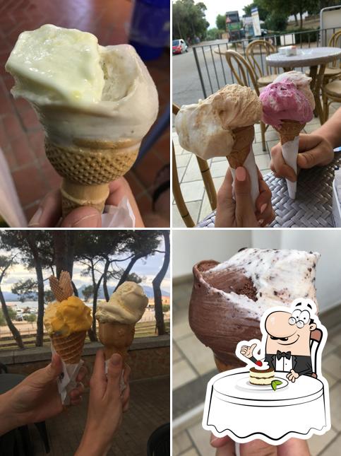Gelateria Artigianale propone un'ampia selezione di dessert