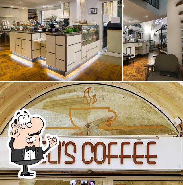 L'intérieur de DELI'S COFFEE