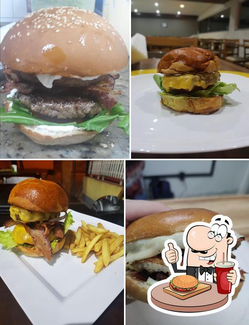 Delicie-se com um hambúrguer no Gago's Burger