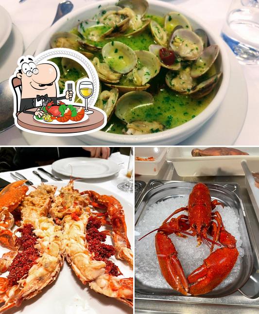 Pick various seafood meals available at Marisqueria Ondarreta