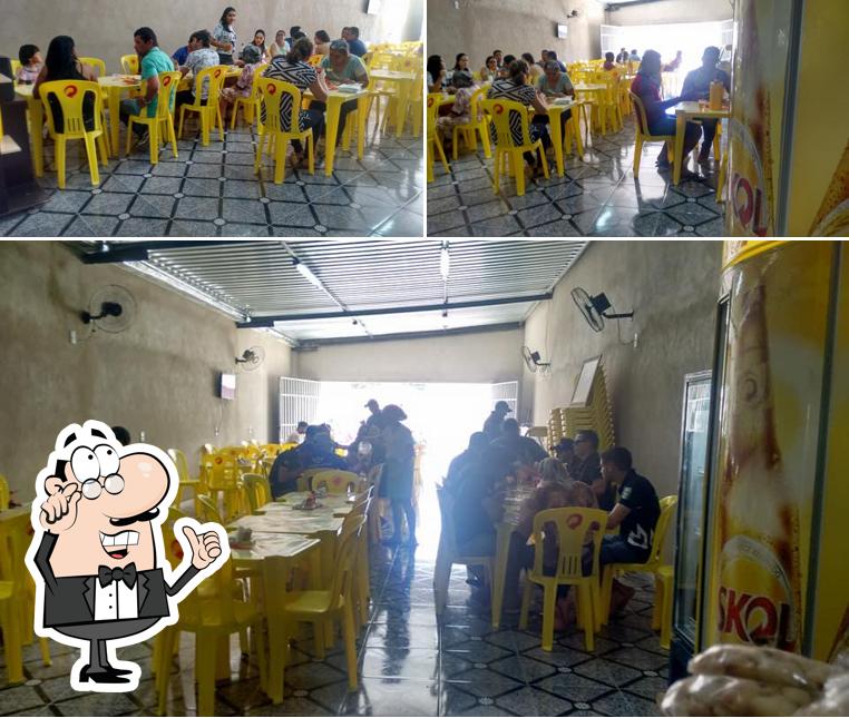 Veja imagens do interior do Tempero Nosso Restaurante e Marmitaria