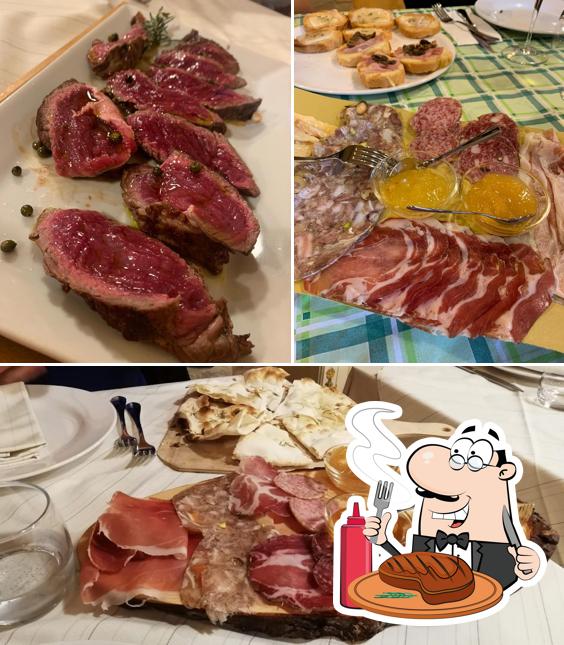 Scegli i piatti di carne a Il Monte pizzeria braceria
