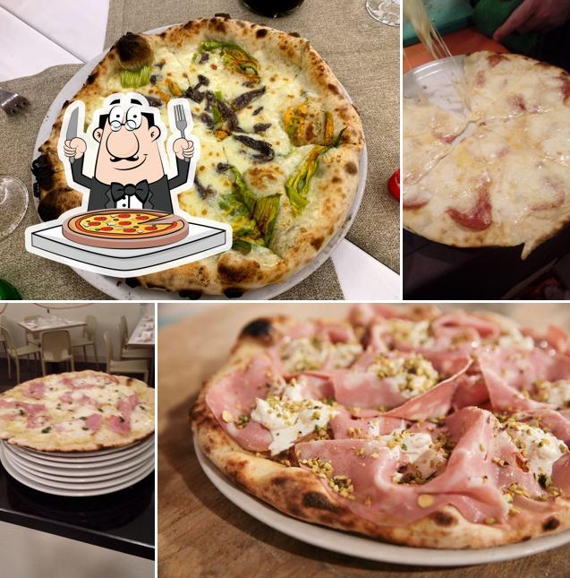 Order pizza at Piacere Marco Merola