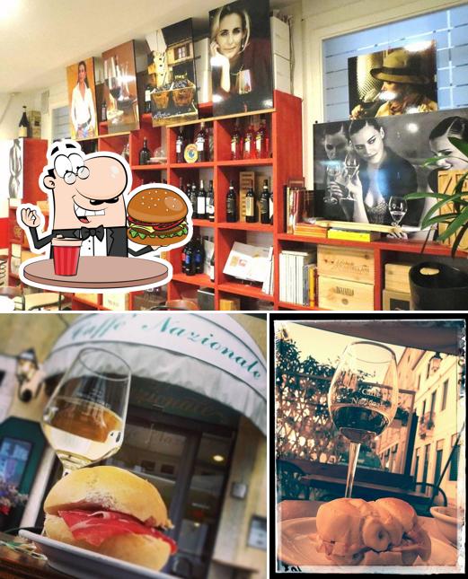 Prova un hamburger a Caffè Nazionale