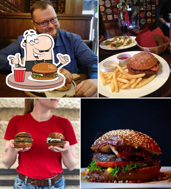 Commandez un hamburger à Big Apple Pub
