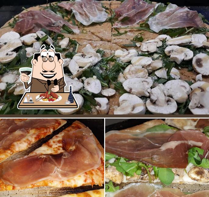 Prenditi i un pasto a base di carne a Pizzeria Snoopy di Mari Lorenzo