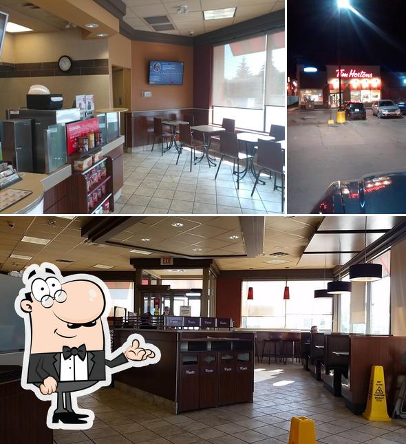 L'intérieur de Tim Hortons