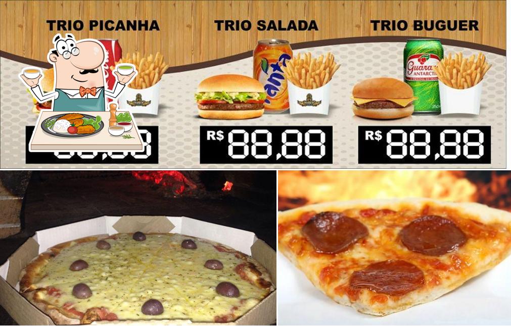 Comida em Pizzaria e Hamburgueria Tradição