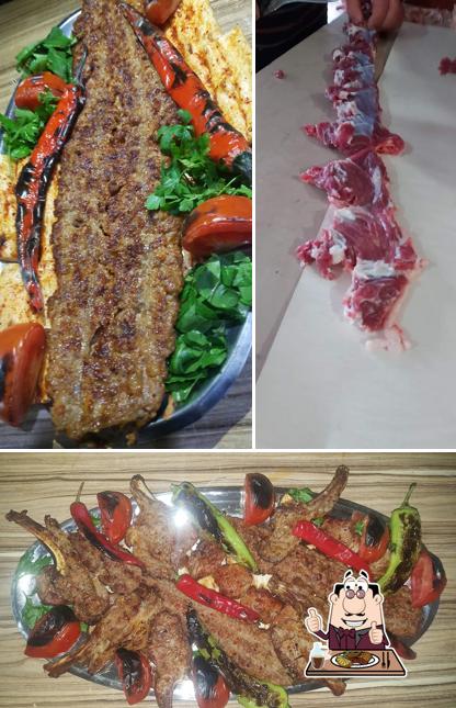 Elige un plato con carne en Sinan Usta Restaurant