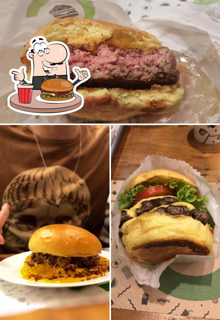 Peça um hambúrguer no Cabana Burger - (Shopping Villa Lobos)