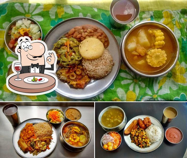 Meals at Govindas Comida Vegetariana
