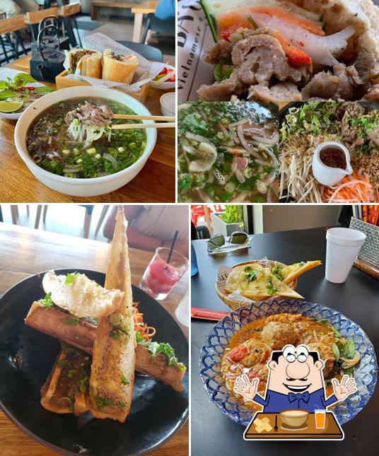 LES BA'GET Vietnamese Cafe, 1717 W 34th St Suite 800 in Houston ...