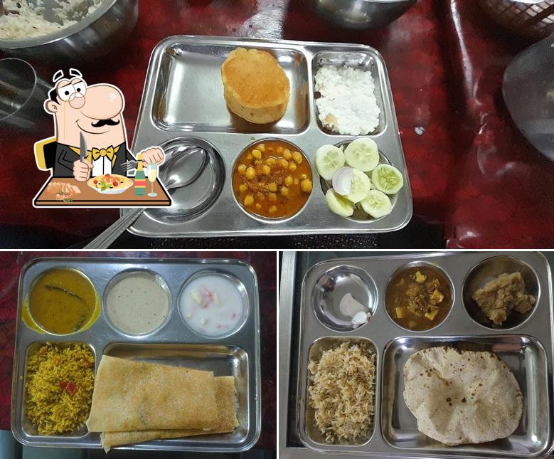 Food at Jain Mess & Tiffin Centre