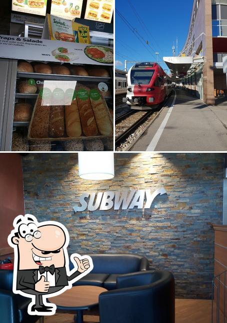 Vedi questa immagine di Subway