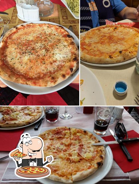 Choisissez des pizzas à Italian Restaurant Vittoria Tirano