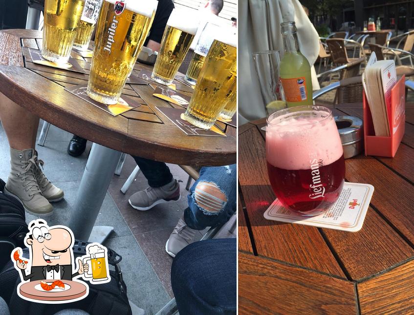 Fab Cafe serviert eine Auswahl Biere