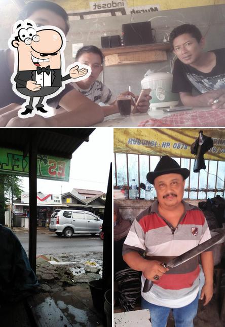 Es Kelapa Muda Idola Restaurant Cikampek Jl Ir Haji Juanda No 62