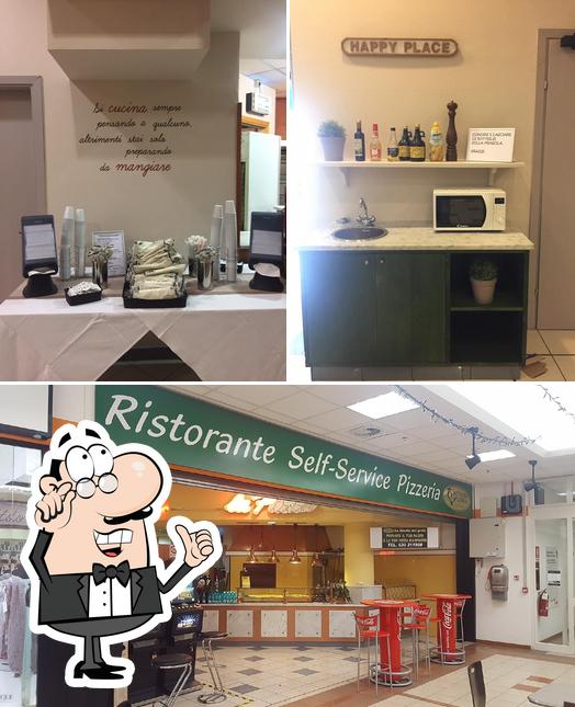 Gli interni di Ristorante Pizzeria Self-Service Il Grillo Verde