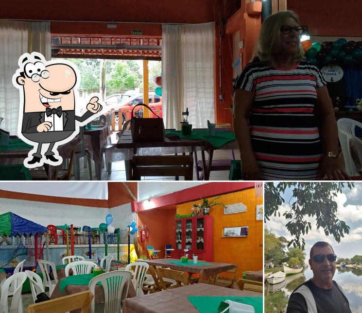 Dê uma olhada a ilustração mostrando interior e exterior no Tropical Restaurante