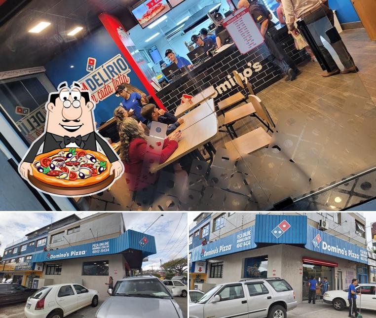 No Domino's Pizza - Av. Cavalhada - Porto Alegre, você pode provar pizza