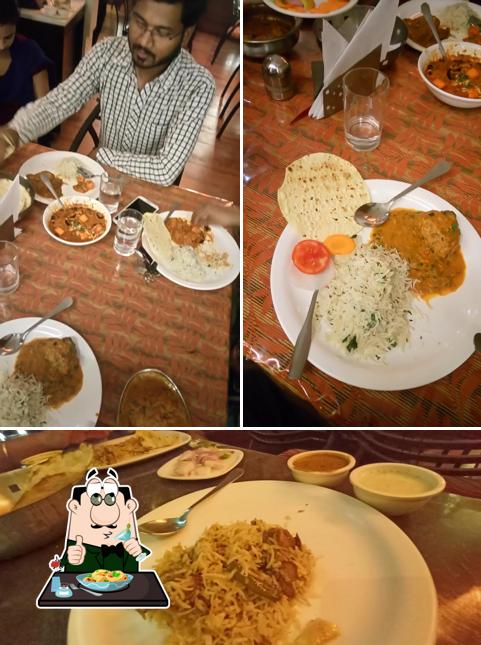 Food at Daawat E Dilli