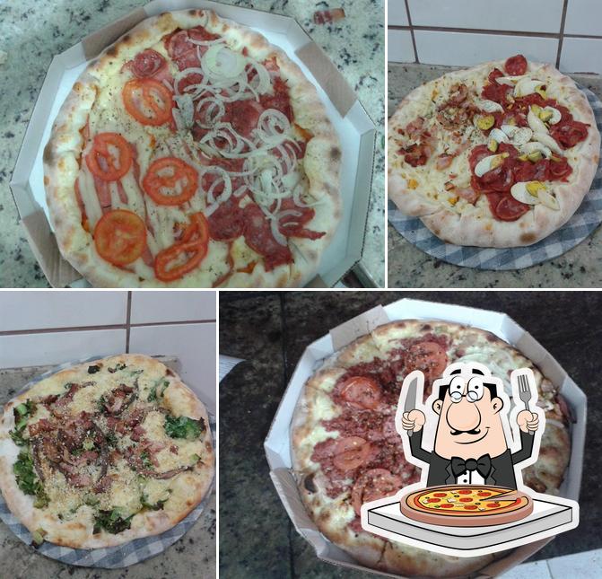 Peça diversos estilos de pizza