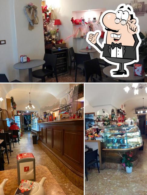 El interior de Pasticceria Caffetteria Illice Lerici