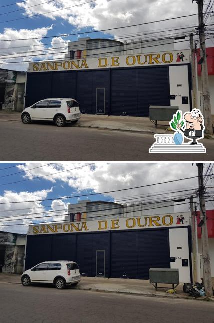 O exterior do Sanfona de Ouro