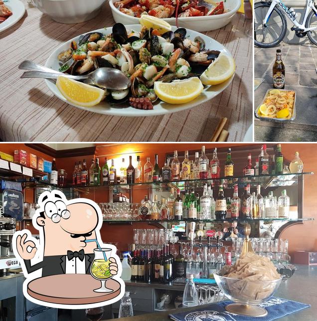 Voici la photo représentant la boire et fruit de mer sur Pizzeria La Lucciola