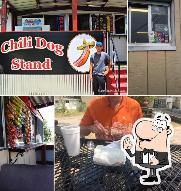 See this pic of Chili Dog Stand