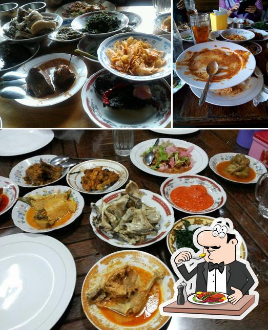 Restaurante RM Family Benteng Indah, Bukittinggi - Opiniones del