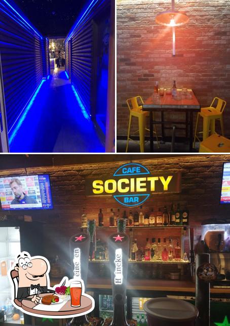 Vea esta imagen de Society Cafe:Bar