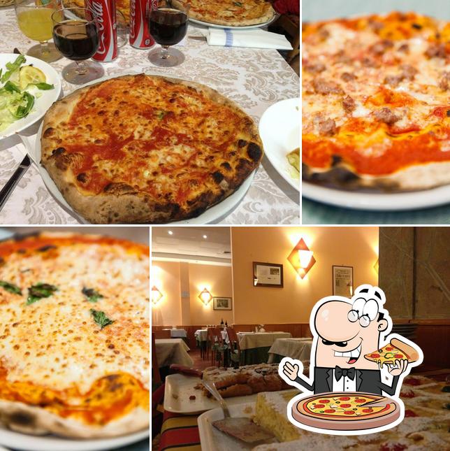 A Ristorante Bella Napoli, puoi ordinare una bella pizza