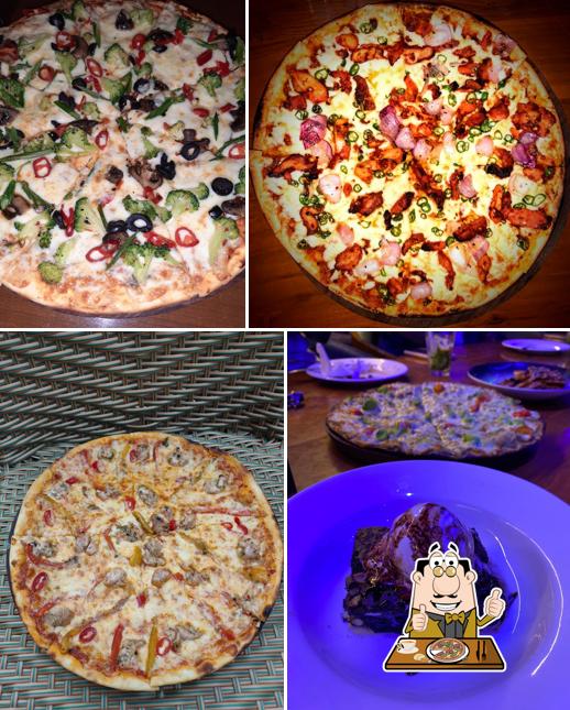 Try out pizza at Heart Cup Coffee, Gachibowli
