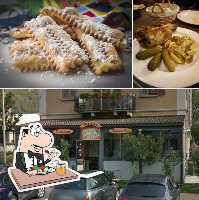 La cibo e esterno del ristorante