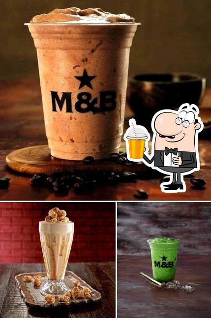 Mugg & Bean Mall of The South sert une sélection de boissons