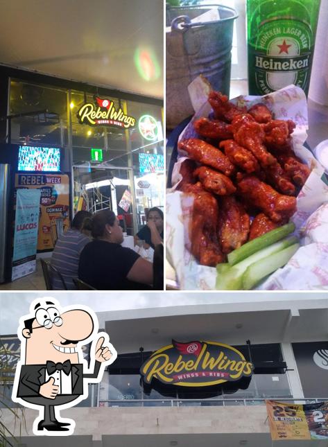Rebel Wings pub & bar, Santiago de Querétaro, Av. de las Ciencias 2077 -  Restaurant menu and reviews