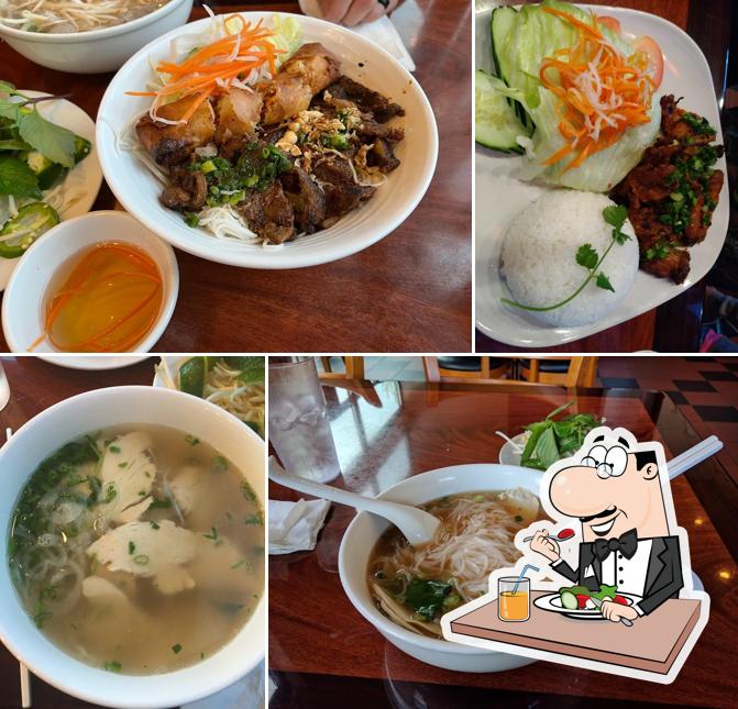 Блюда в "Pho Nam"