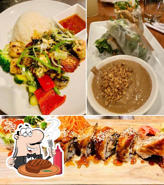 Order meat dishes at Thai Chef