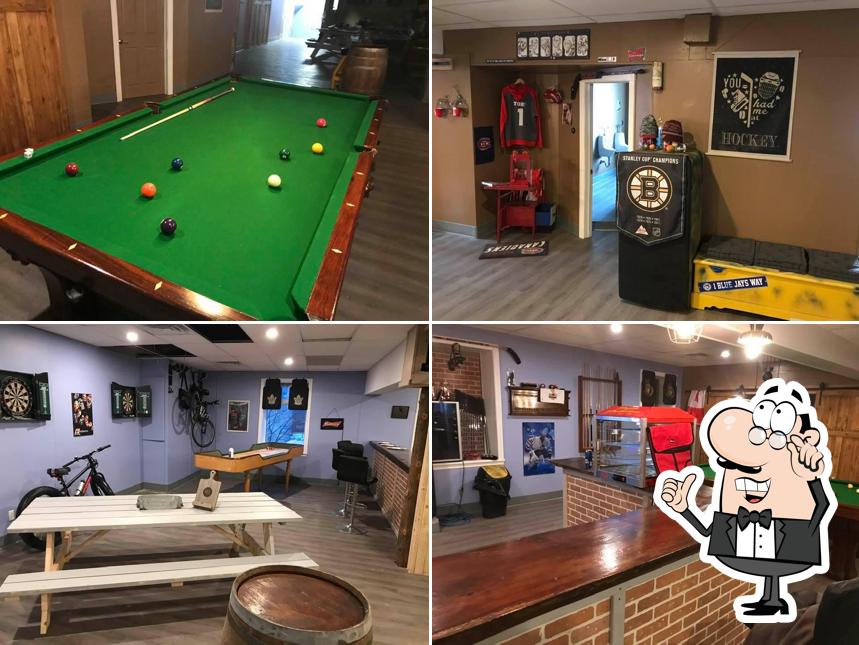 Découvrez l'intérieur de The Garage Sports Bar