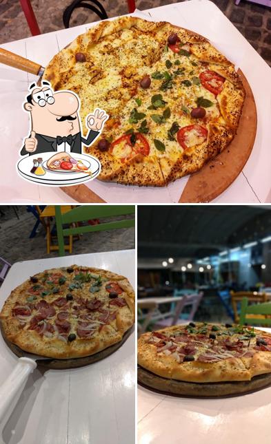 Escolha diferentes variedades de pizza