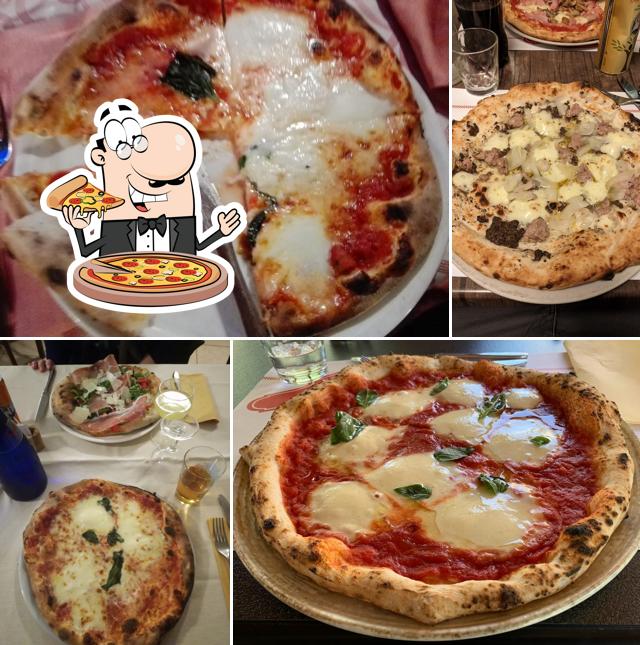 Scegli una pizza a Ristorante Il Vesuvio